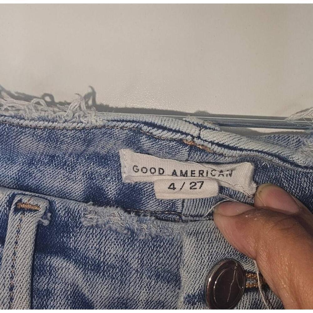 Good American GLRE075T Light Wash Destroyed Hem High-Rise Skinny Jeans 4/27 - Picture 5 of 10